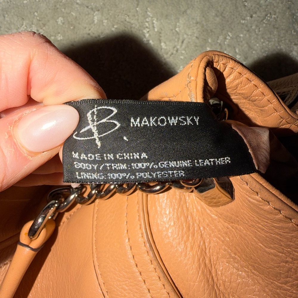 B Makowsky Genuine Leather Pebbled Shoulder Bag in Peach/Orange/Tan leather - Picture 5 of 5